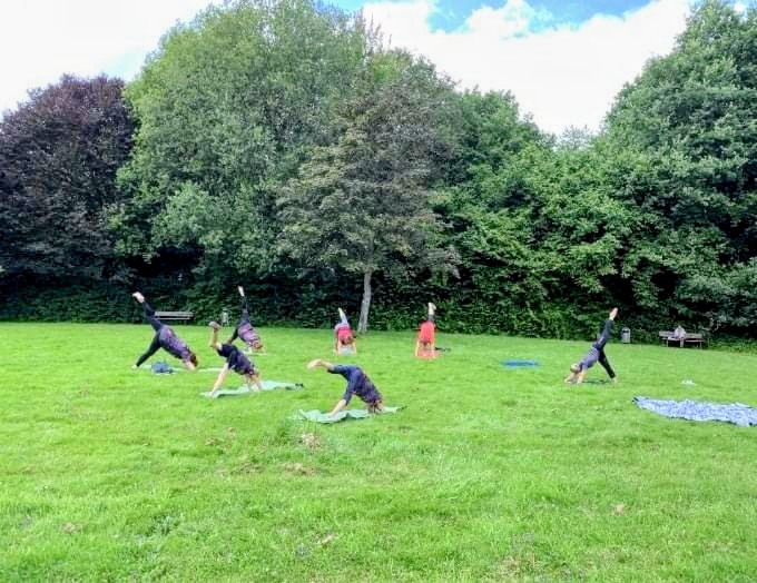 Yoga im Pasrc